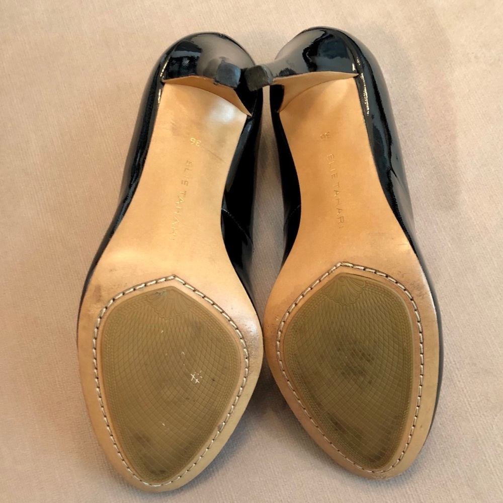 ELIE TAHARI PATENT LEATHER ROUND TOE PUMPS - Picture 11 of 15